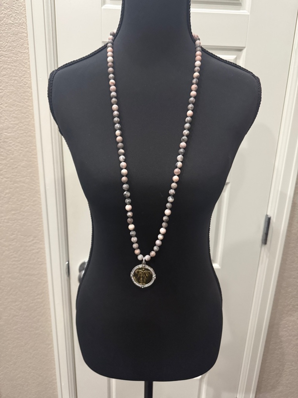 🩷🆕 Brighton Joan Of Ark Pink and Gray Beaded Pendant Necklace